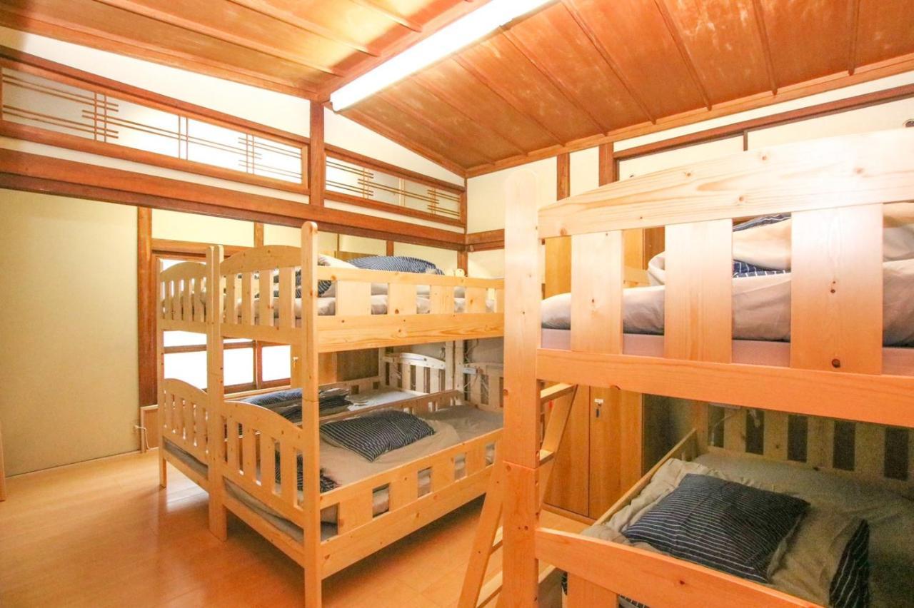 Guesthouse Omoya--全個室--囲炉裏のぬくもりと共にグループの絆を深める古民家宿でゆっくりとした時間を-6名部屋-6名部屋-8名部屋--最大20名-ペット同伴可は一室のみ- Мацуяма Екстер'єр фото